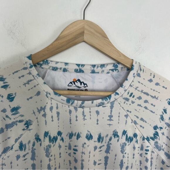 Mountain and Isles Women's Sola Sun Protection Bahama Blue Stripe Outdoor Shirt - Picture 4 of 12